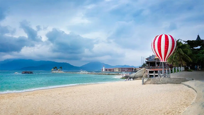非常優(yōu)美的沙灘海邊.jpg