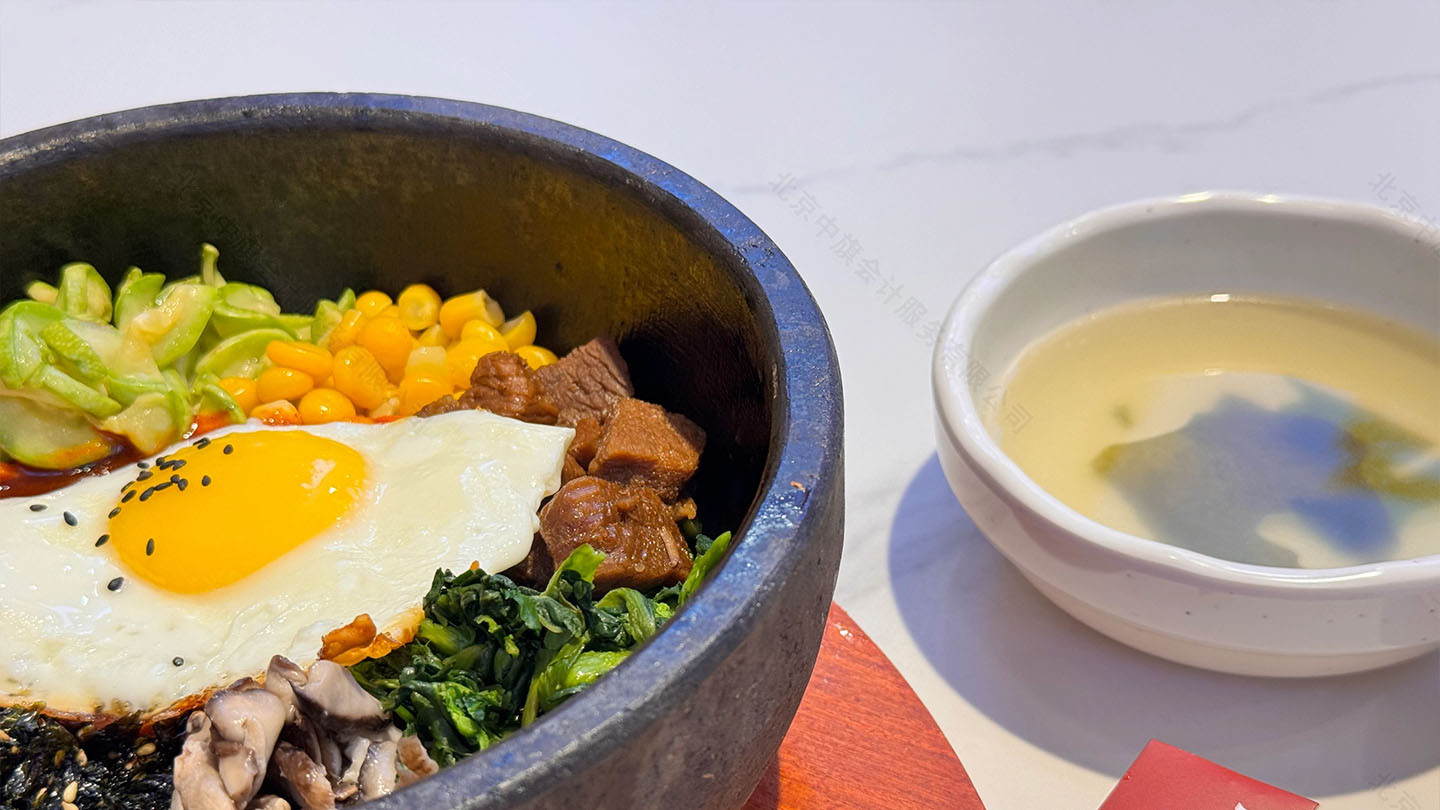 色香味俱全的拌飯.jpg