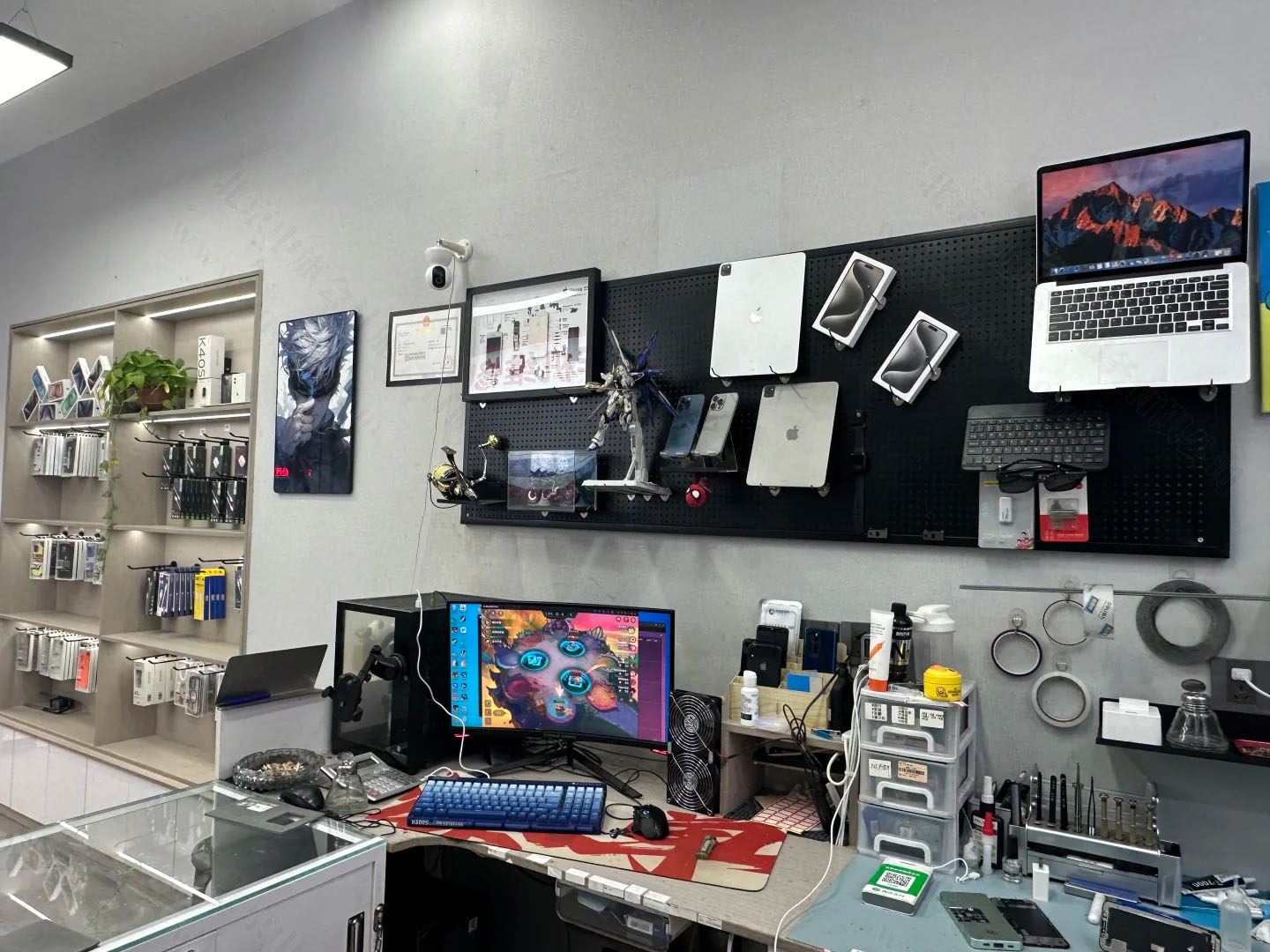樓下新開的個(gè)人電子企業(yè)店.jpg