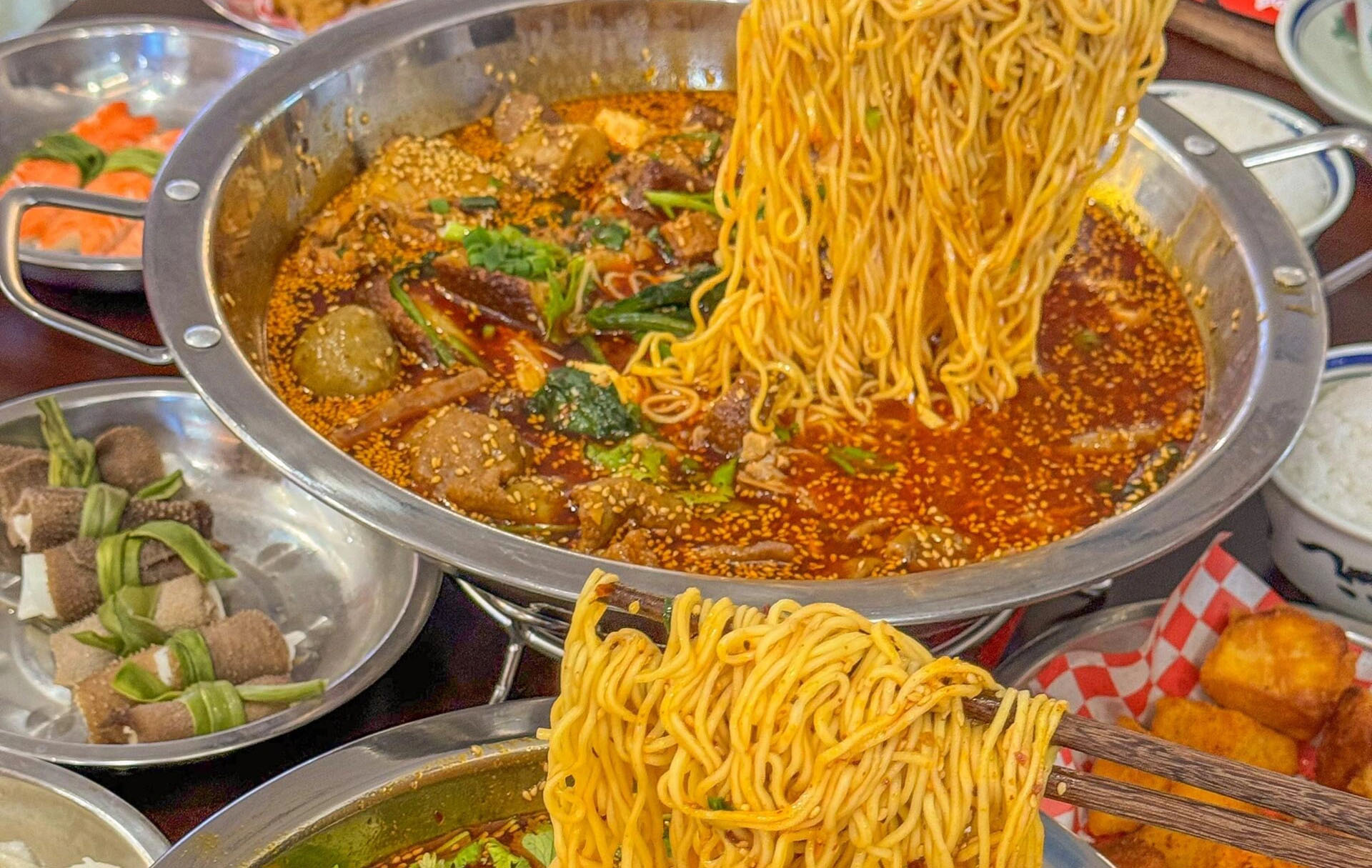 我們樓下新開的冒菜館.jpg