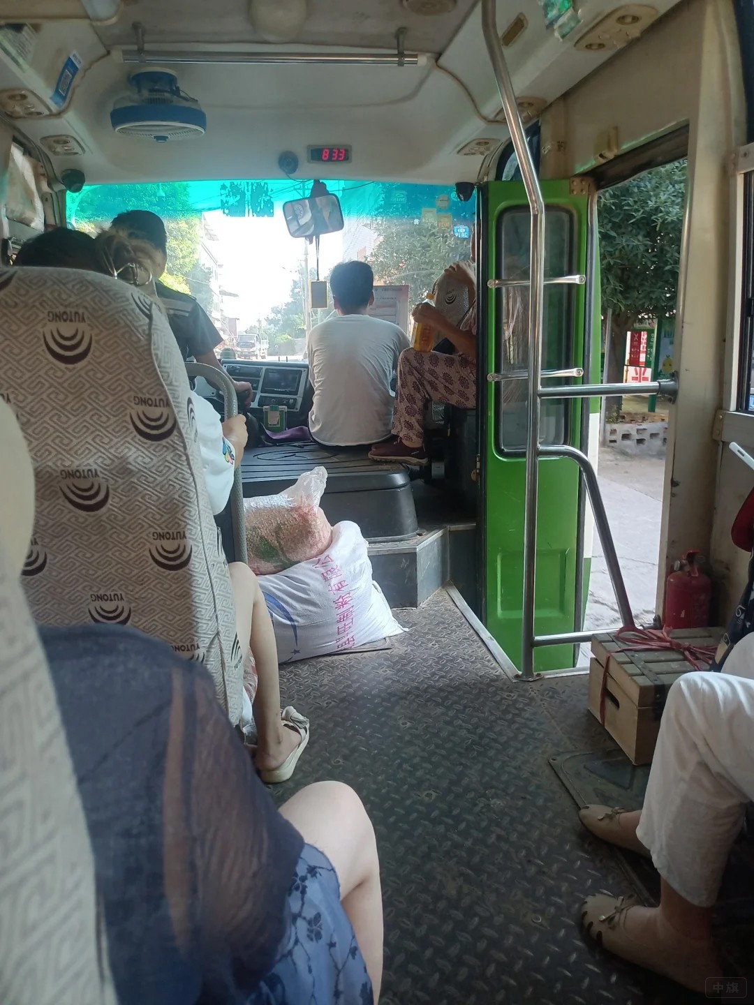 以前的大巴車.jpg