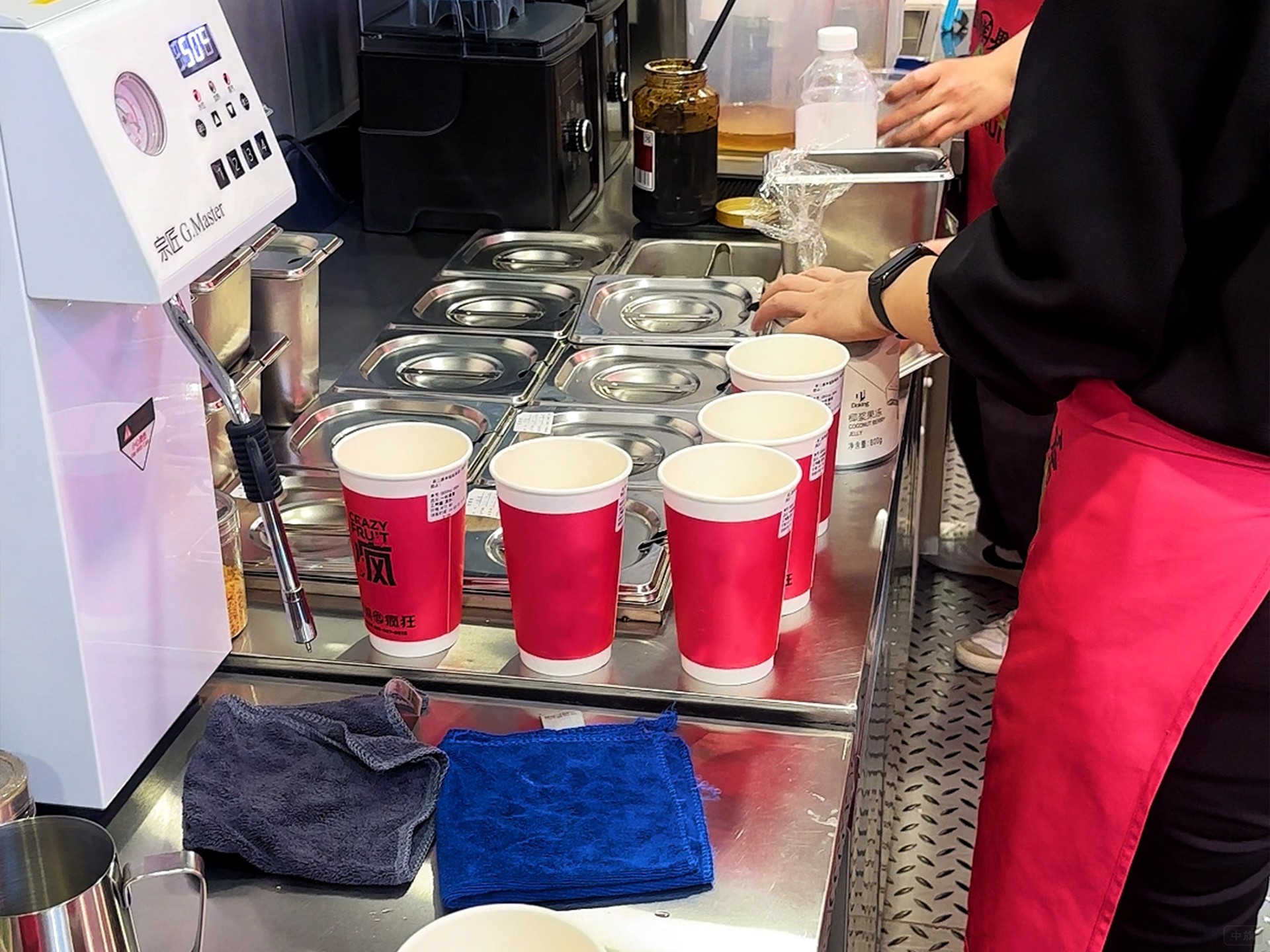 鮮果奶茶店